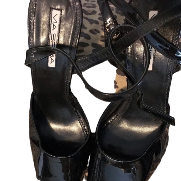 VIA SPIGA size 10 black patent leather ankle strap heels tried on only - Picture 6 of 14